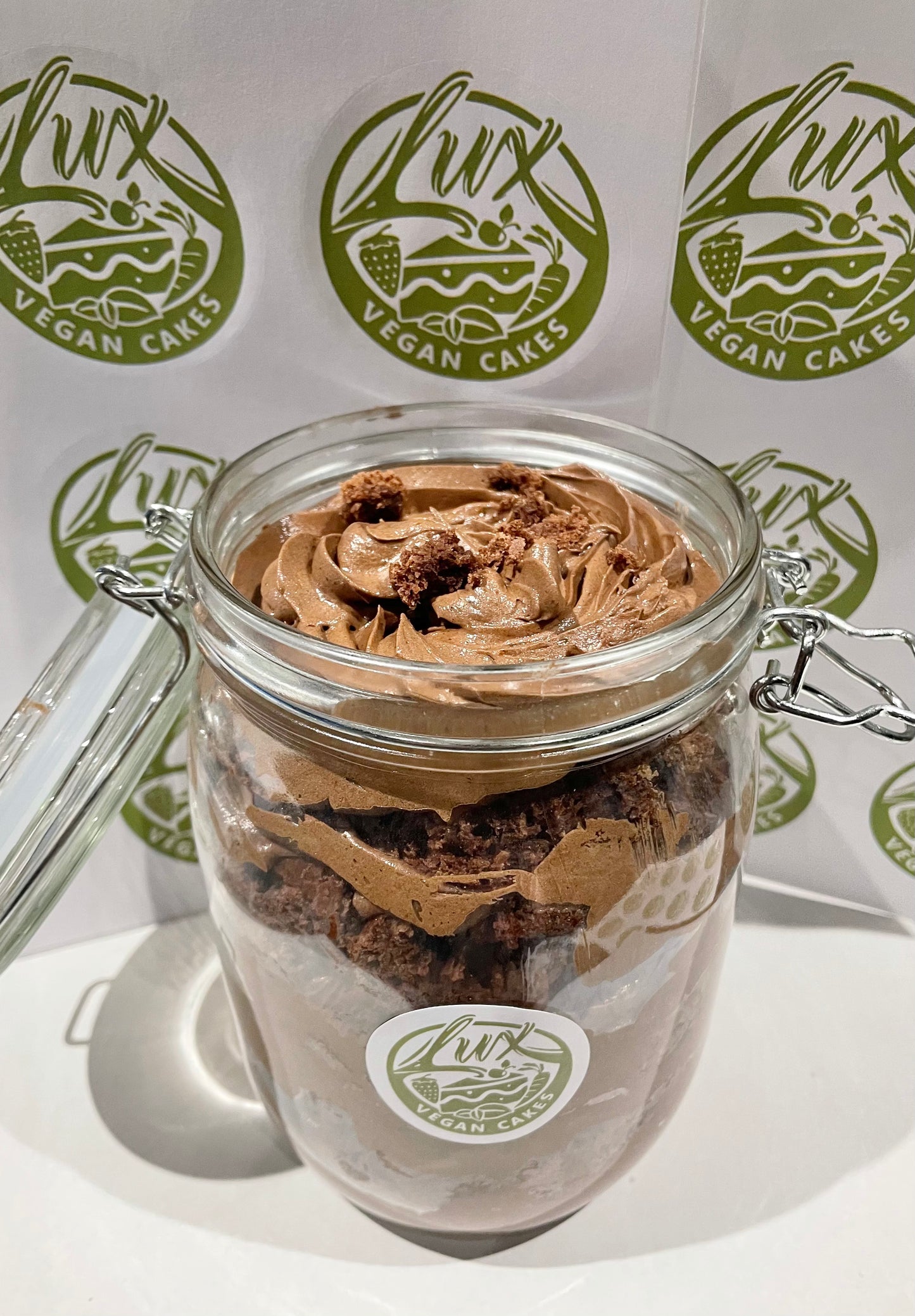 XL Chocolate Cake in a Jar