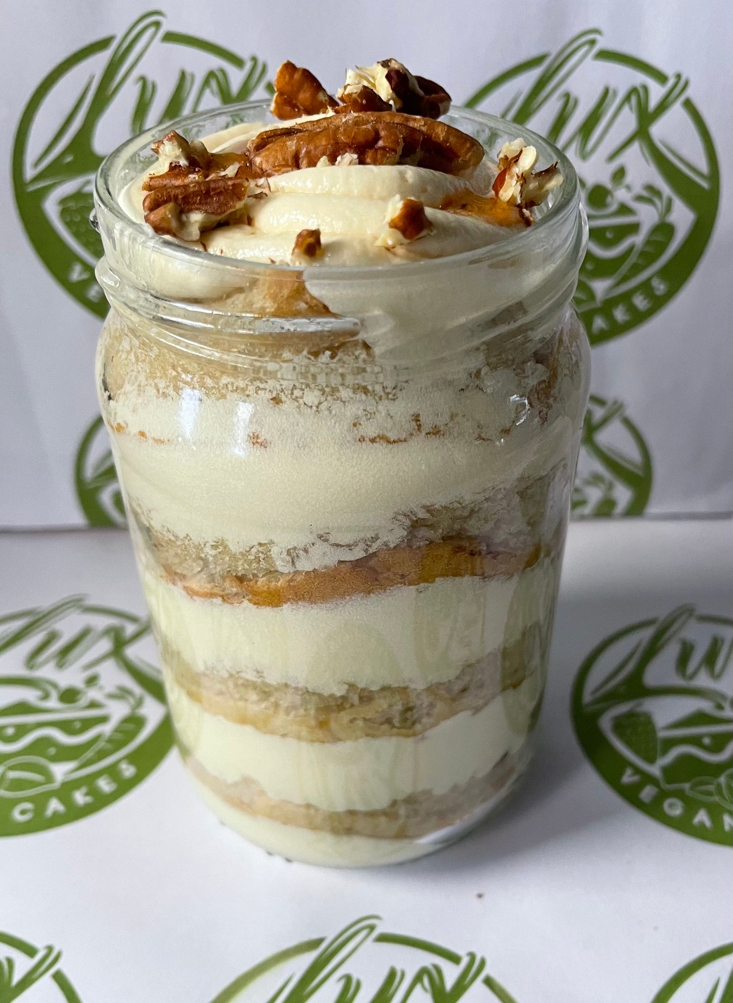 Maple and pecan Medium Cake Jars