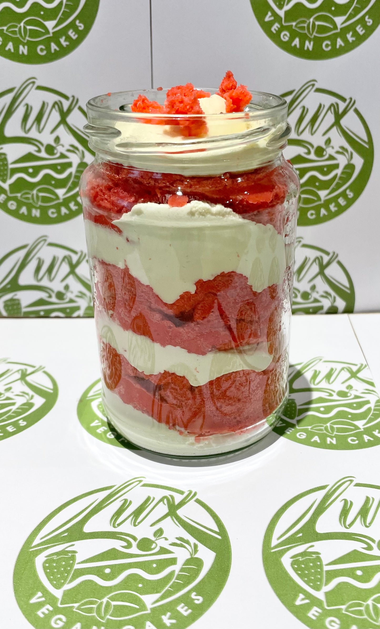 Red velvet sponge Medium Cake Jars