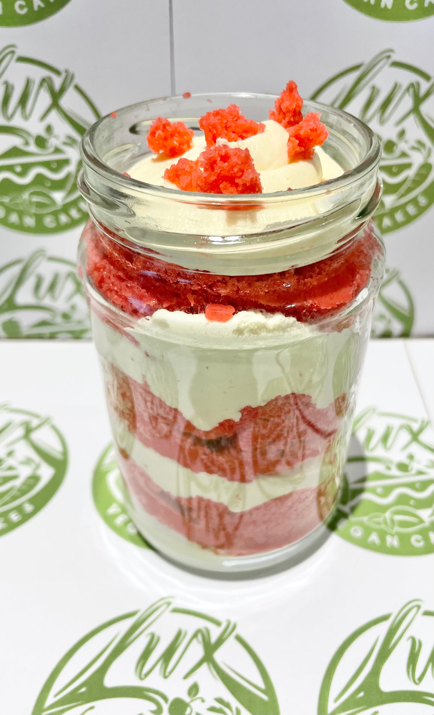 Red velvet sponge Medium Cake Jars