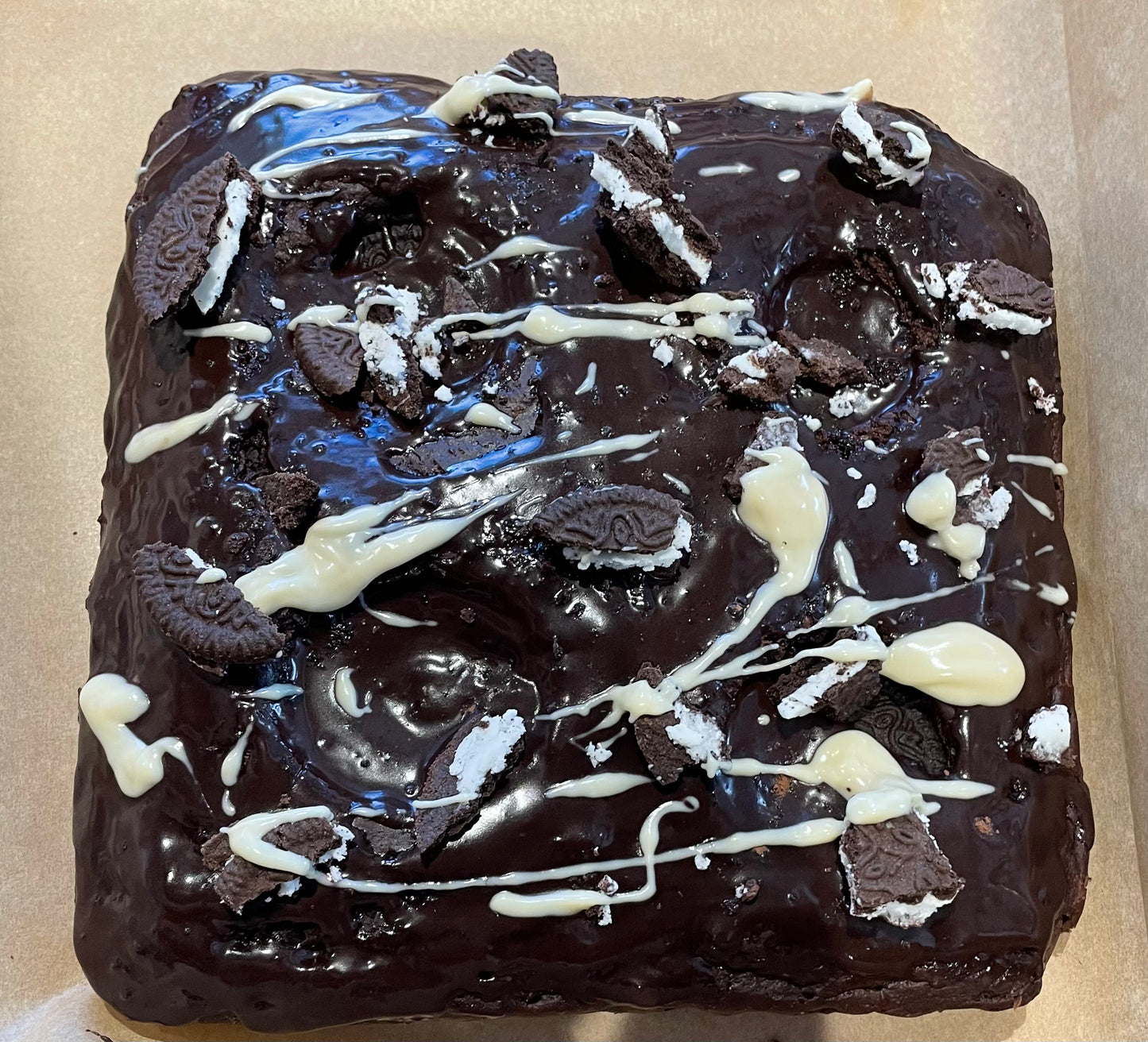 Vegan Cookies & Cream ‘Oreo’ cake