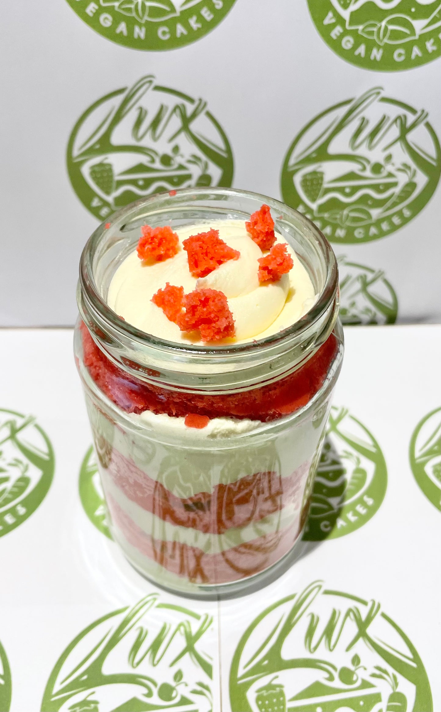 Red velvet sponge Medium Cake Jars