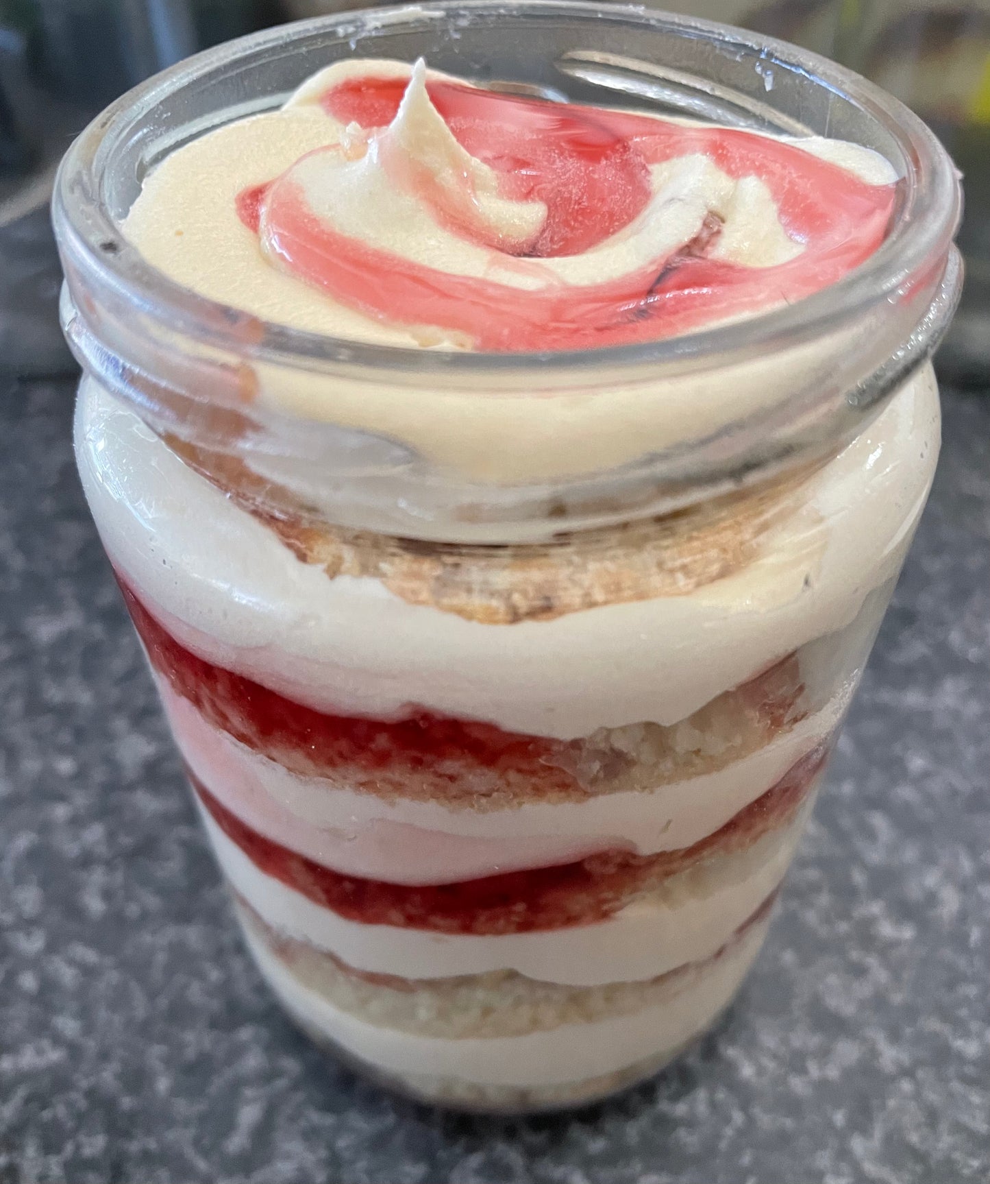 Victoria sponge Medium Cake Jars