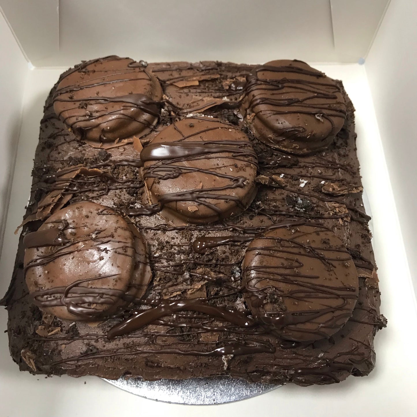 Peanut Butter Oreo Cake
