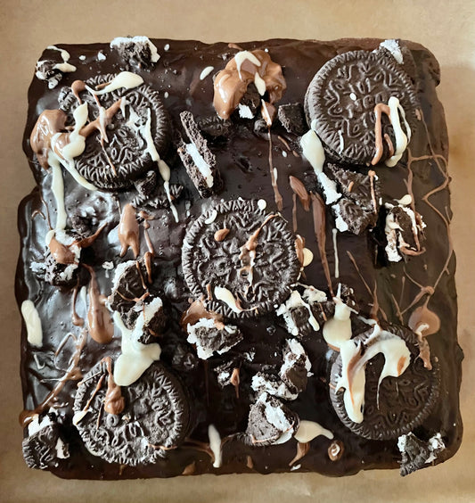 Vegan Cookies & Cream ‘Oreo’ cake