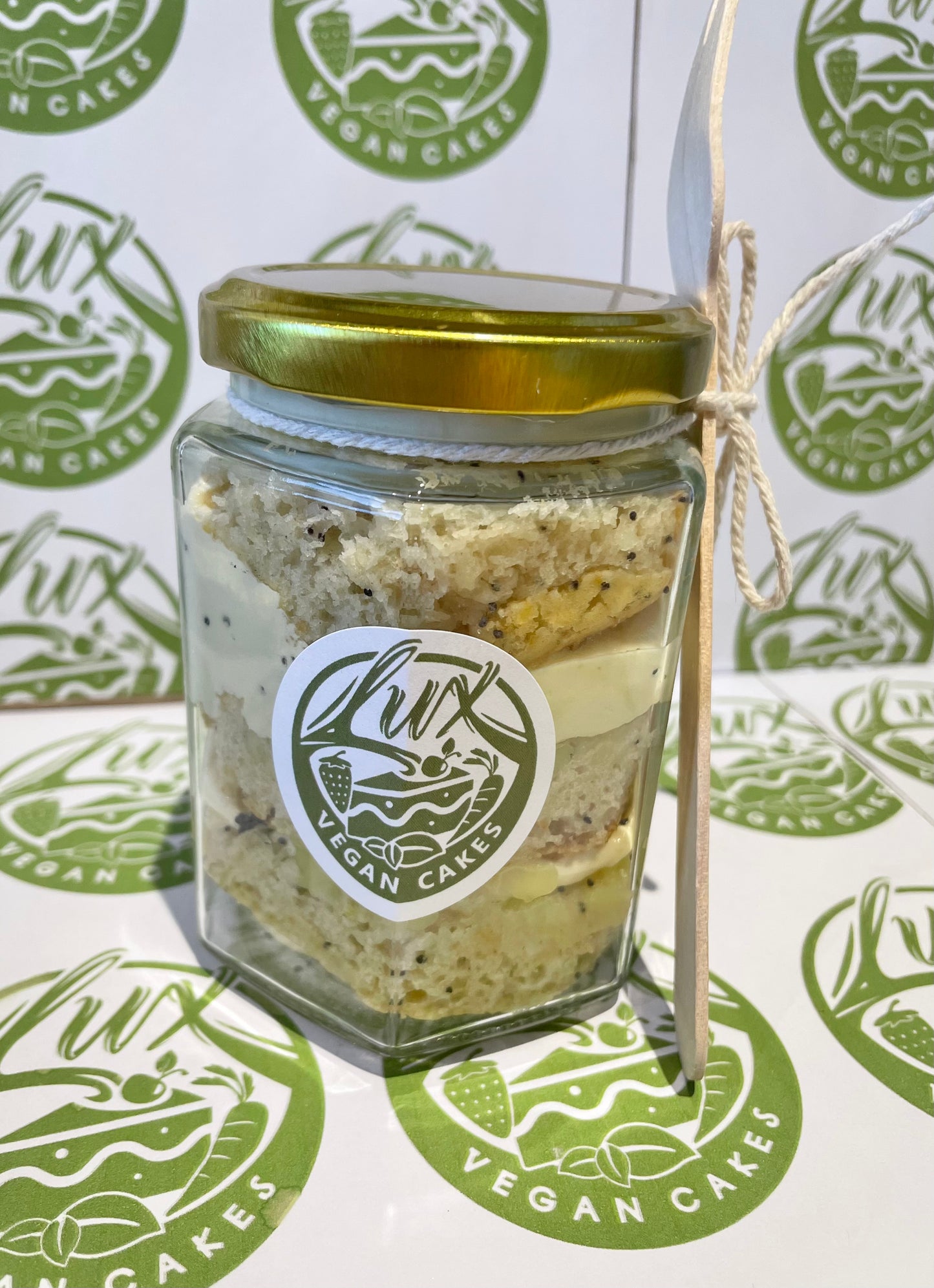 Lemon and Poppyseed Medium Cake Jars